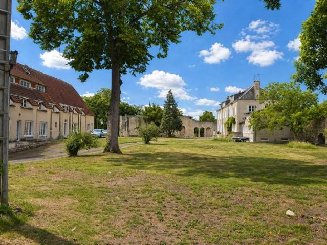 Propriété sur près de 2ha !