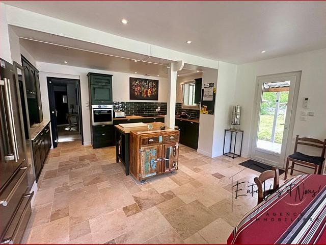 Propriété sur 4 hectares 285m² Bazas