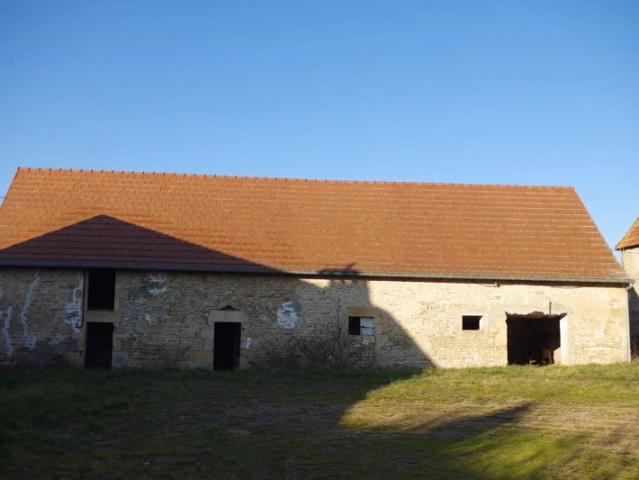 Propriété sur 5 hectares de terrain