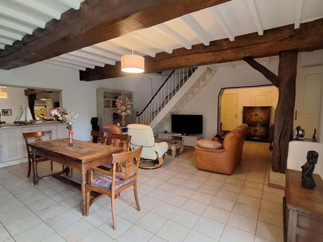 Propriété sur 6000m² de terrain avec piscine