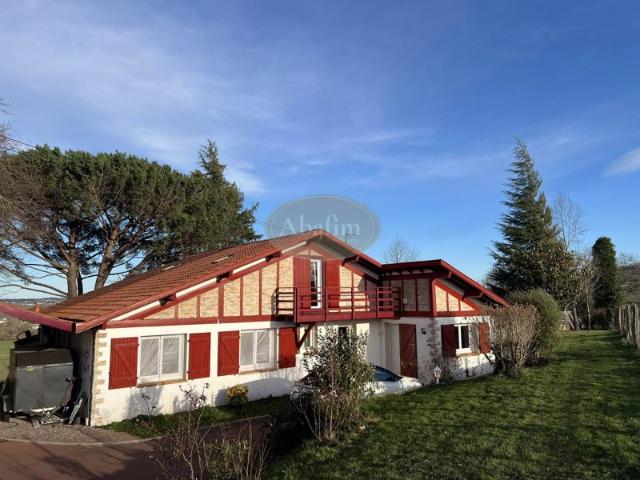 Propriété Pays Basque Piscine