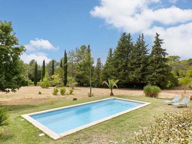 Propriété Rognes 5 pièces 144 m2 + dépendance 35m2 + piscine