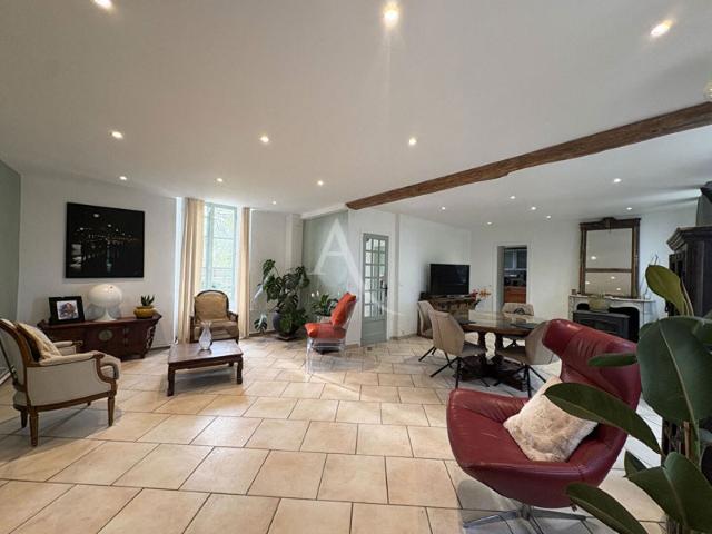 Propriété rare à 15min de DOURDAN 91410 9 pièces 168 m2