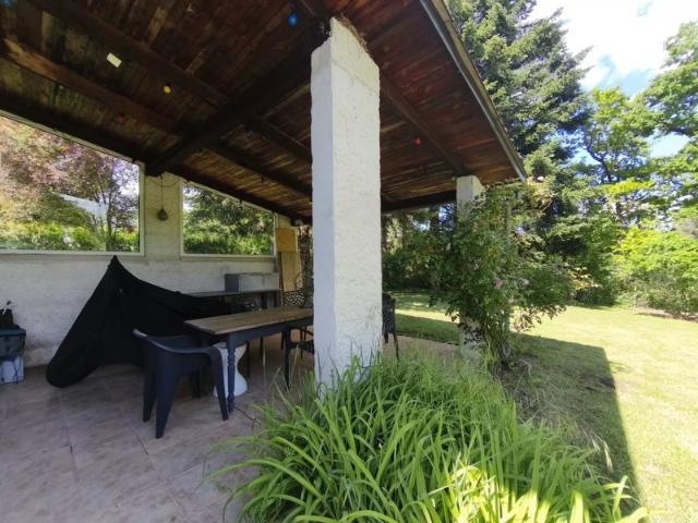 Propriété rare avec accès direct au lac en Aveyron