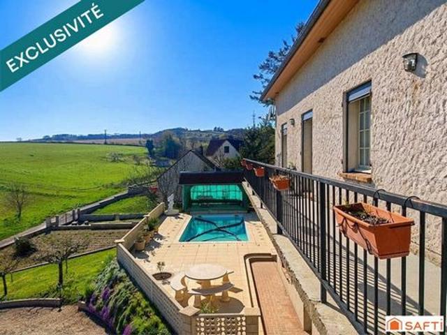 Rare sur Coulanges la Vineuse: Ensemble immobilier avec piscine avec plusieurs investissements locatifs