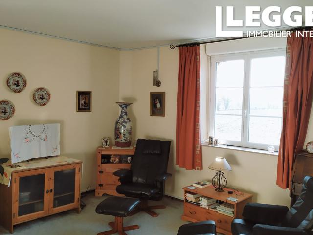 Propriété rurale unique avec gîte, chapelle et vue imprenable