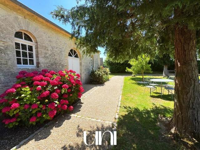 Propriété T9 de 655 m2