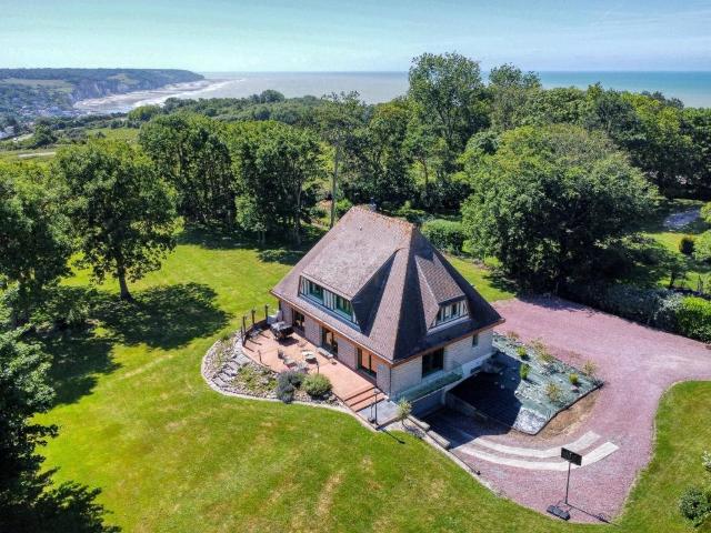 Propriété Unique Face Au Golf De Dieppe 275m² Dieppe