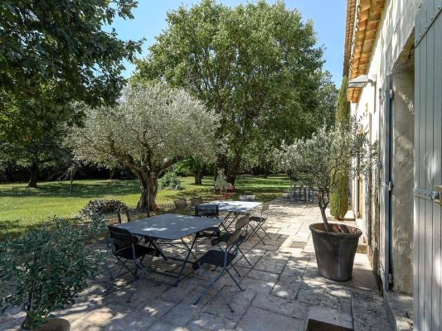 Propriété unique sur un parc de 1h83 à 4 km d'Uzès