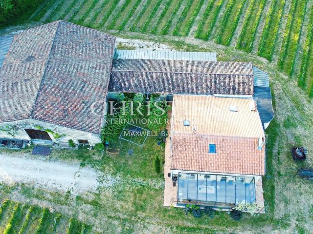 Propriété viticole d'agrément Œnotourisme proche Bordeau. 217m² Yvrac
