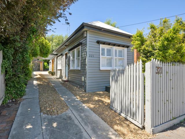 Prospect Cottage: Historic Golden Point House Fully Furnished
