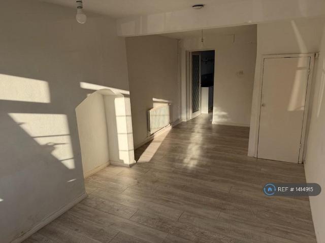 Prospect Place, Bromley, BR2 2 bed terraced house to rent £1,650 pcm £381 pw