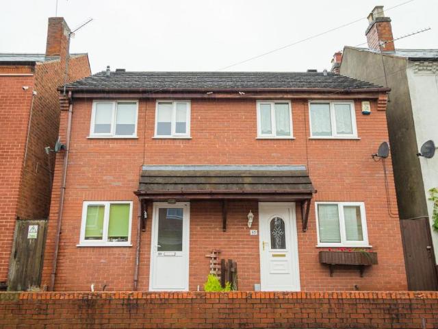 Prospect Road North, Redditch 2 bed semi detached house to rent £1,000 pcm £231 pw