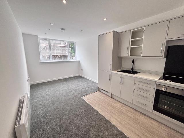 Prospect Street, Hull, HU2 1 bed apartment to rent £750 pcm £173 pw