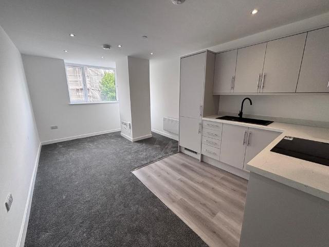 Prospect Street, Hull, HU2 1 bed apartment to rent £750 pcm £173 pw