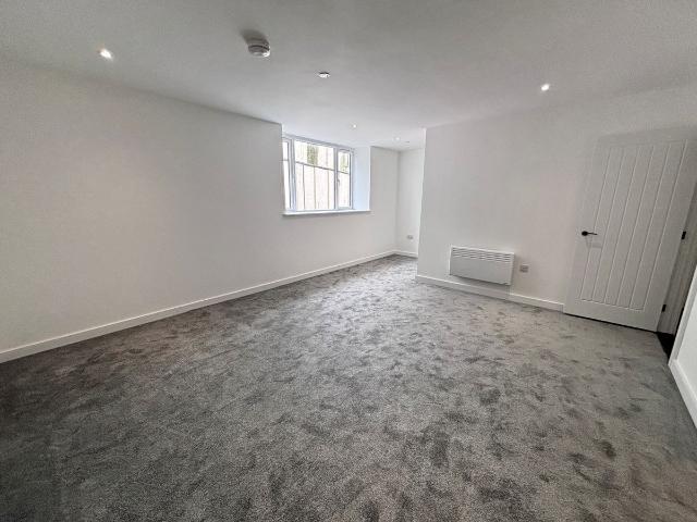 Prospect Street, Hull HU2, 1 bed flat to rent, £800 pcm | PrimeLocation
