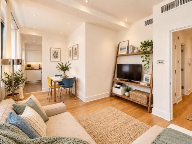 Prospero House, 6 Portsoken Street, London E1, 1 bed flat to rent, £2,400 pcm | PrimeLocation