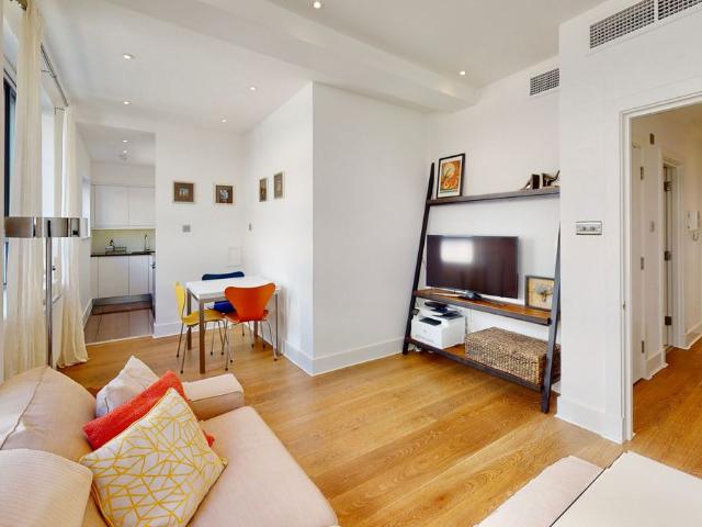 Prospero House, Prospero House, 6 Portsoken Street, London E1, 1 bed flat to rent, £2,400 pcm | PrimeLocation
