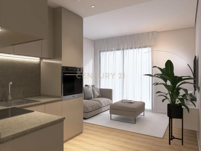 Prata Riverside | T0 Transformado em T1 com Garagem e Wallbox o futuro no Prata Riverside