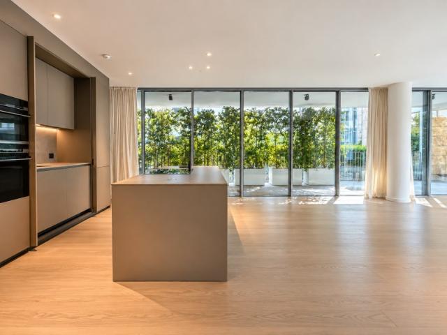 PRATA RIVERSIDE VILLAGE | T3 | 59 M² DE VARANDA | 2 LUGARES DE GARAGEM