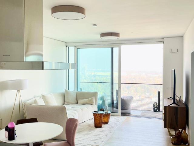 Praterblick & Rooftop Pool | TrIIIple Tower | 22. Stock