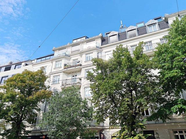 PRATERCOTTAGE, DACHGESCHOSS, 130 m2 Neubau mit 3 Terrassen, 3 Zimmer, Wohnküche, Wannenbad, Parketten, Schüttelstraße
