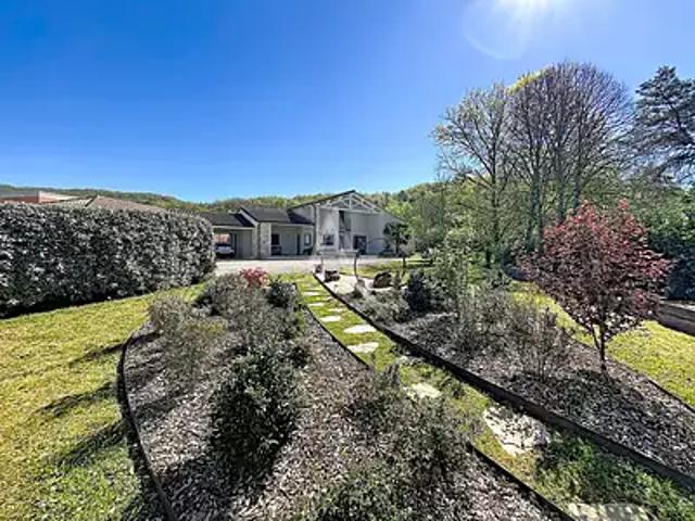 Prayssac 46220 Achat / Vente maison 5 pièces t5 au dernier étage jardin