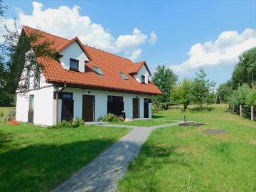 Dom wolnostojący 160 m2 z garażem i tarasem