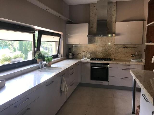 Przestronny dom 150m2 z tarasami, ogrodem i garażem