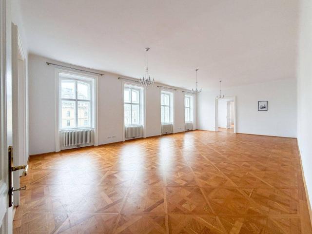 PRACHTVOLL! Altbau mit Blick über den Stadtpark / Ring