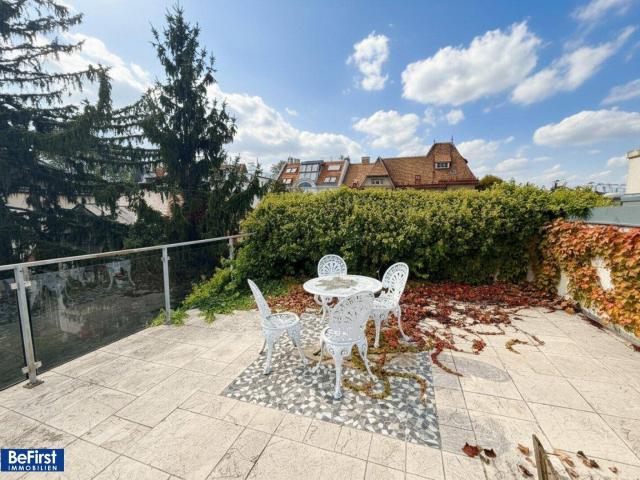 Prachtvolle Dachterrassenwohnung in der exklusiven Villa Jahn