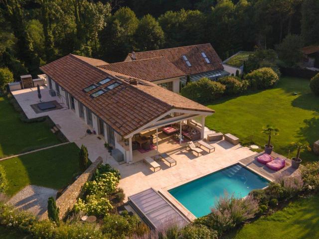 Prachtvolles Chalet in Wolfsgraben: Neuwertig, Garten, Terrassen und Natur pur!