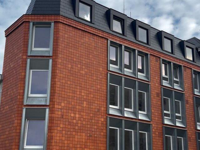 Prachtig 2 slpk appartement volledig gerenoveerd! in he.