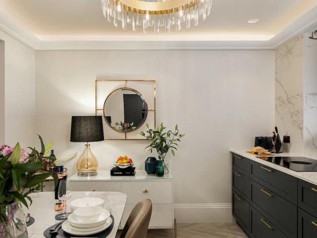 Prachtig appartement, gerenoveerd en gemeubileerd!