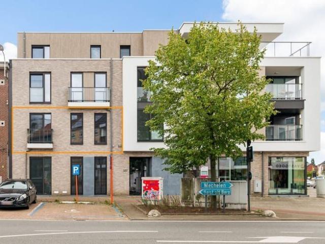 Prachtig appartement met 3 slpkrs en 2 bdkrs in centrum P.
