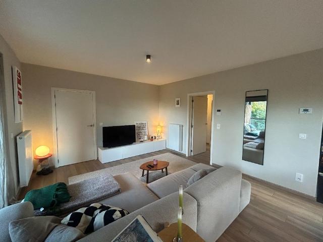 Prachtig appartement met 2 slaapkamers en autostaanplaats