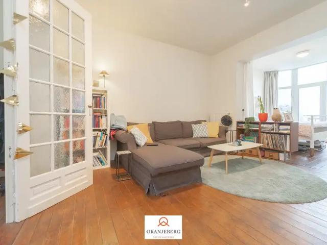 Prachtig appartement met terras aan St Pietersstation