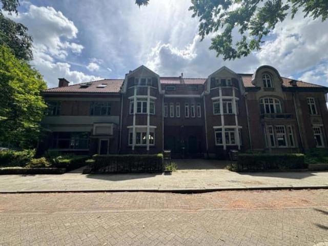 Prachtig appartement met uitzicht op Te Boelaerpark
