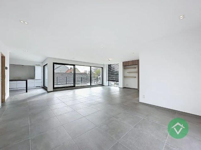 Prachtig dakappartement te Koekelare