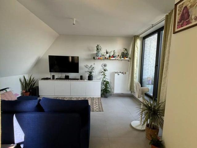 Prachtig dakappartement met 3 slaapkamers MET staanplaats