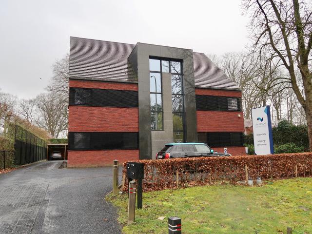 Prachtig duplex appartement met 3 slaapkamers, terras en carport