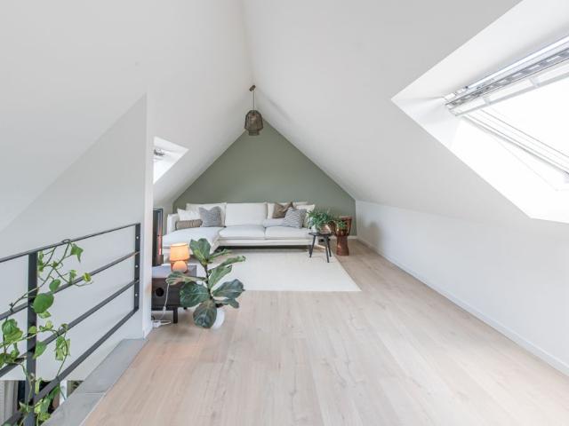 Prachtig duplexappartement met 2 slpk, terras en carport!