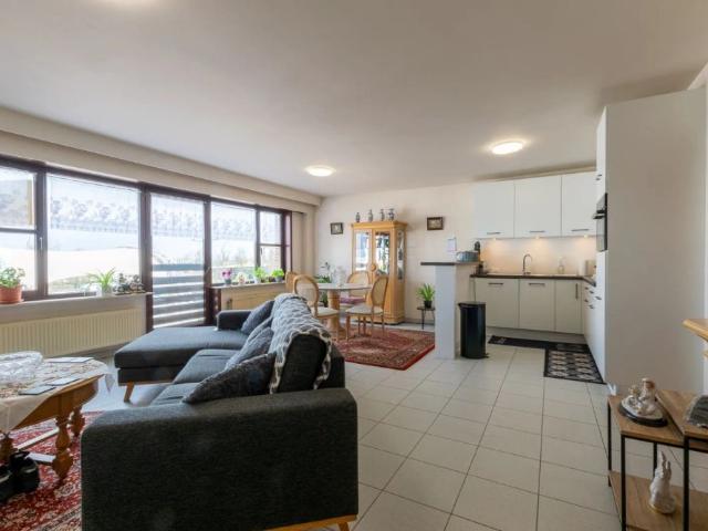 Prachtig gelegen appartement 87 m² + terras, gelegen op de kaai te Nieuwpoort Stad