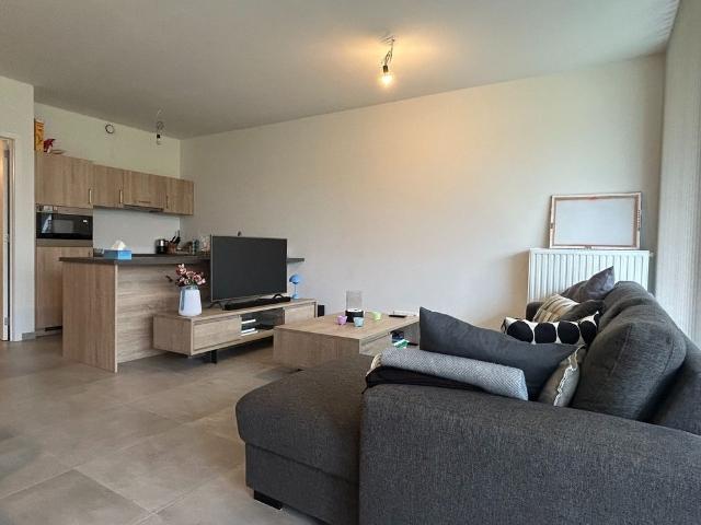 Prachtig gelijkvloers appartement met terras en autostaanplaats