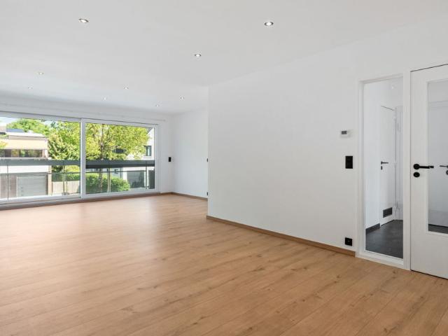 Prachtig gerenoveerd 3 slk appartement met terras