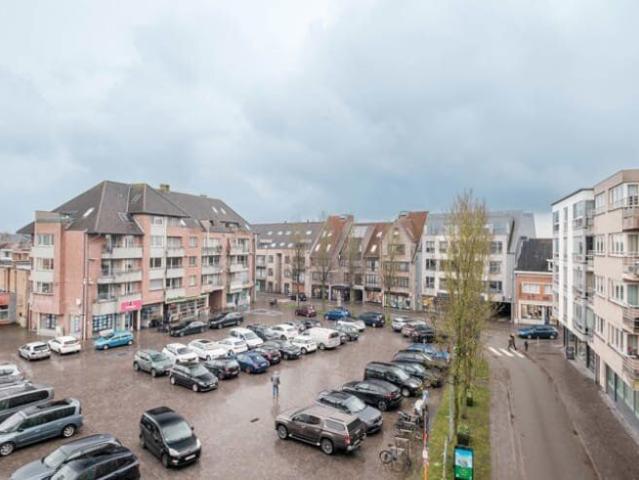Prachtig gerenoveerd appartement aan de Markt in Gistel