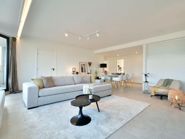 Prachtig gerenoveerd appartement op topligging