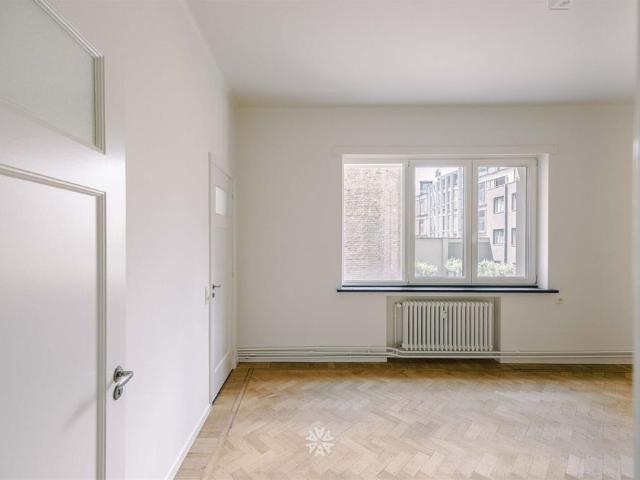 Prachtig gerenoveerd en lichtrijk op de Kouter te huur in Gent