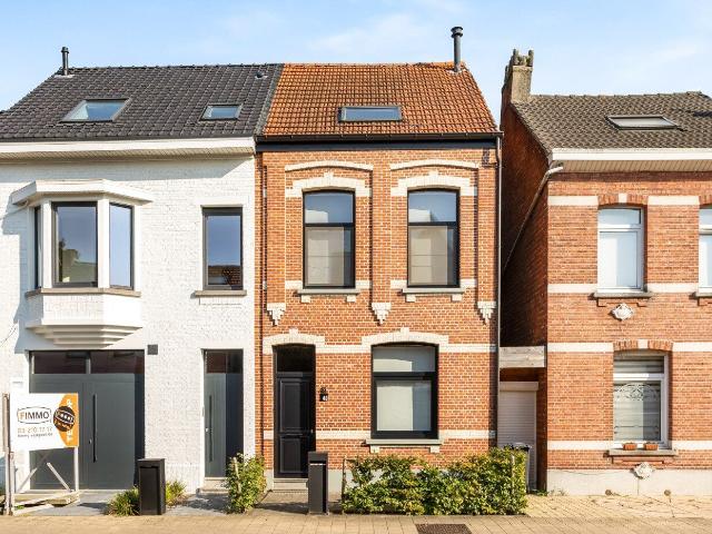 Prachtig gerenoveerde, authentieke woning met 3 slpk. en.