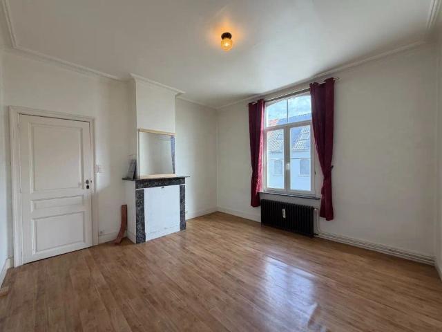Prachtig herenhuis in het centrum van Kruishoutem